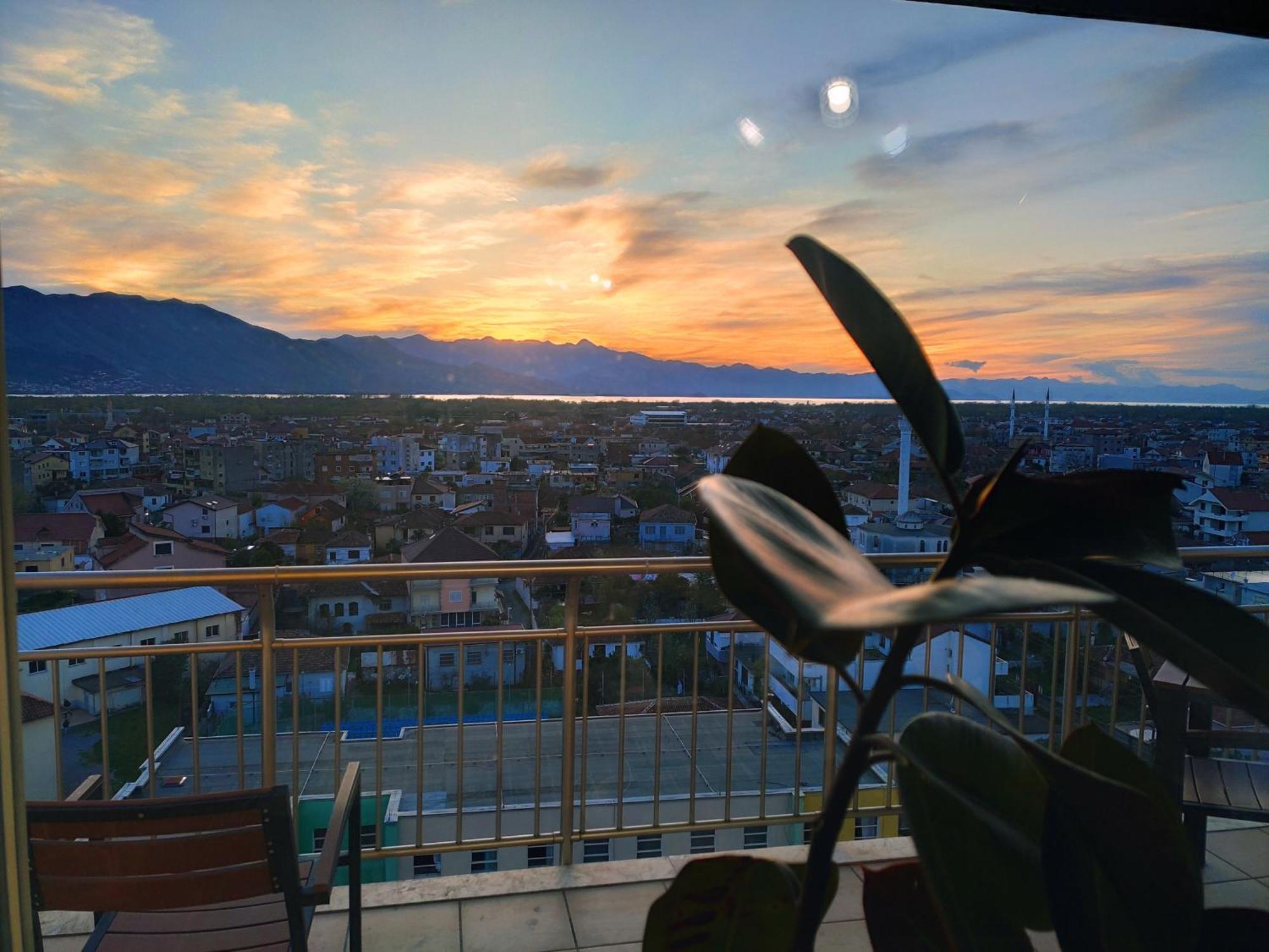 Sunset View Apartment Shkoder Rooftop エクステリア 写真
